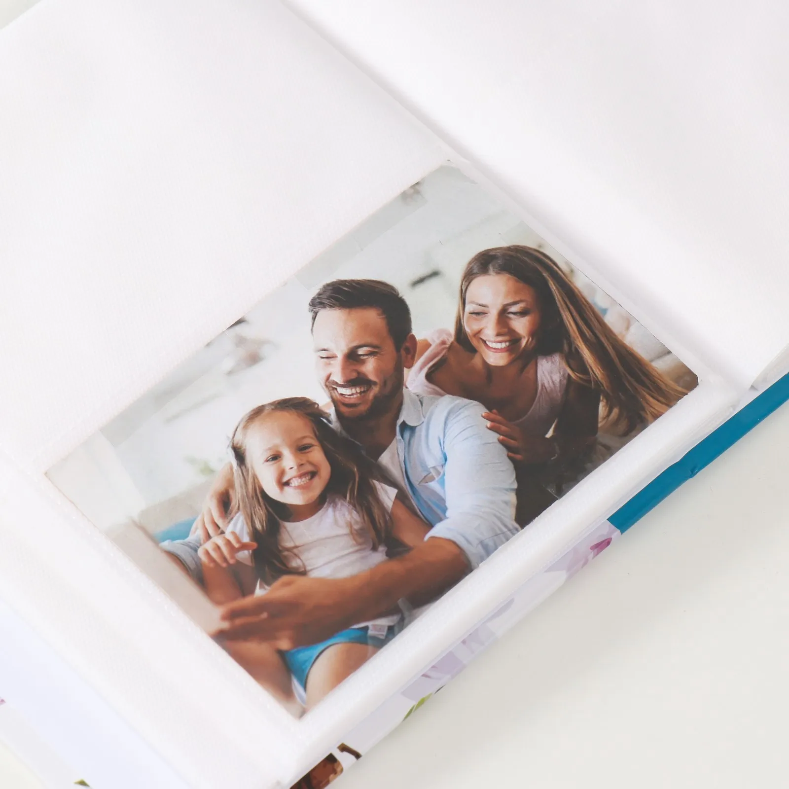 Фотоальбом на 200 фото 10х15 см &quotФауна (Синий павлин)&quot