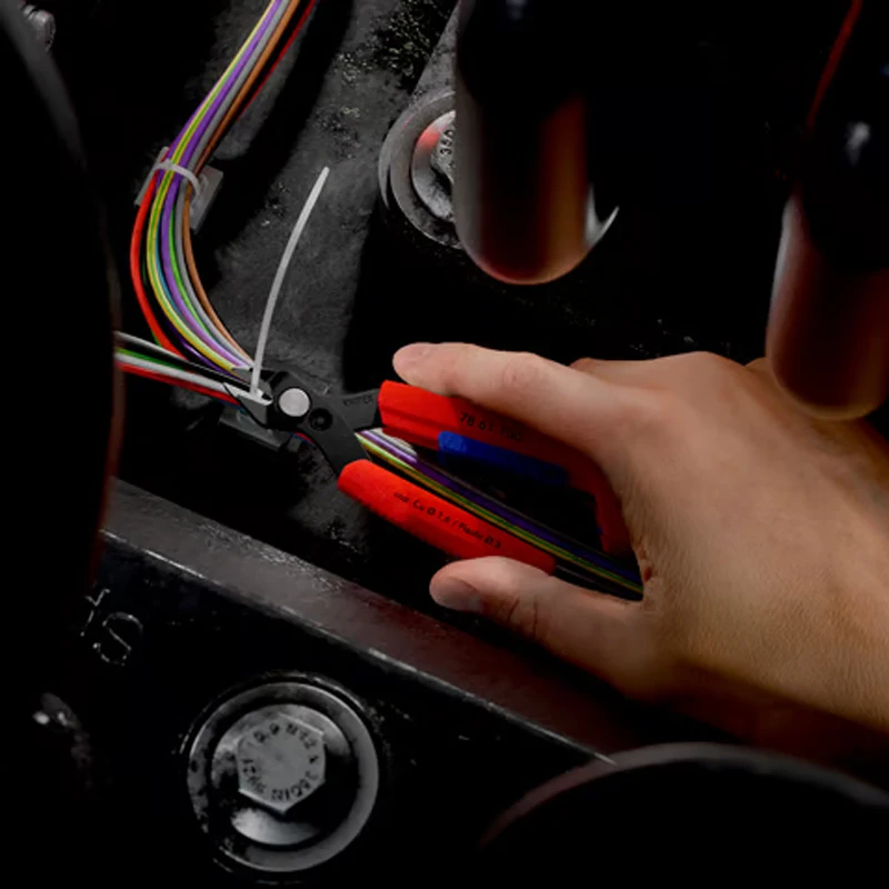 Фото Кусачки KNIPEX 7861150 Slim-Profile — компактные для удобного хранения, идеально подходят для резки мягких материалов и точных работ. №5