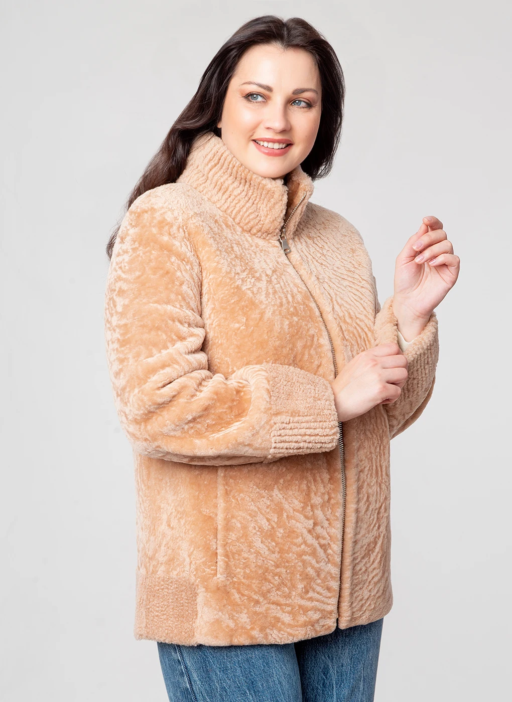 Подушки из меха овчины. Белая шерсть. Натуральная овчина. Овчина 5 букв. Шубная овчина.