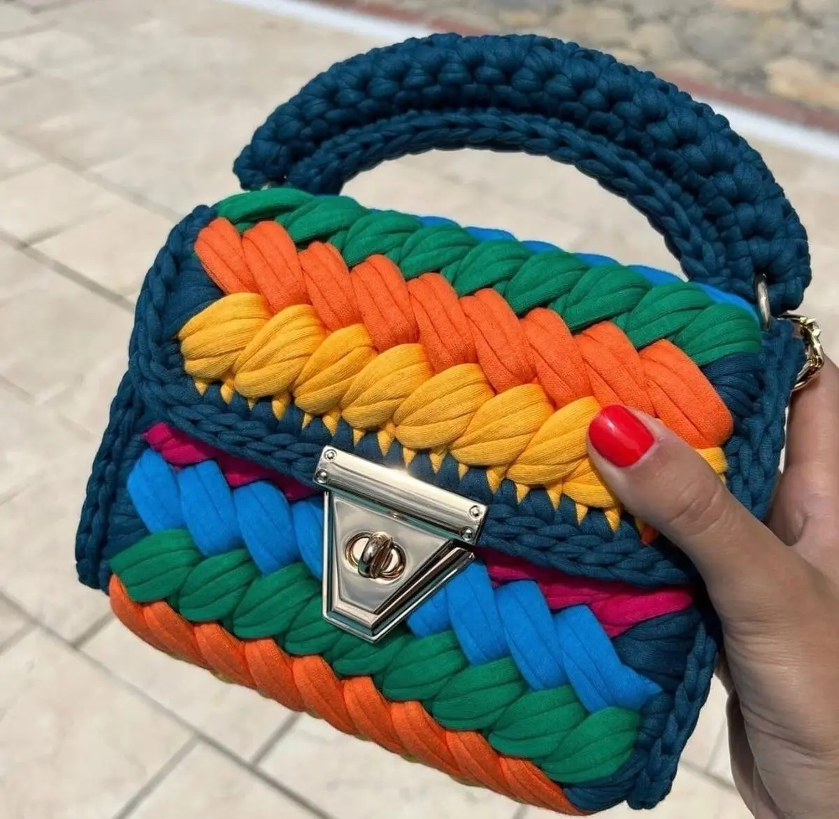 

Women's Peanut Pattern Hand Knitted Combed Cotton Yarn Shoulder And Hand Bag