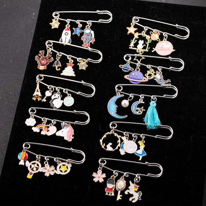 

New Vintage Metal Brooch Charms Designer Sneakers Croc Accessories Clog Shoe Button Decoration Charm For Croc Shoes Coats Jeans