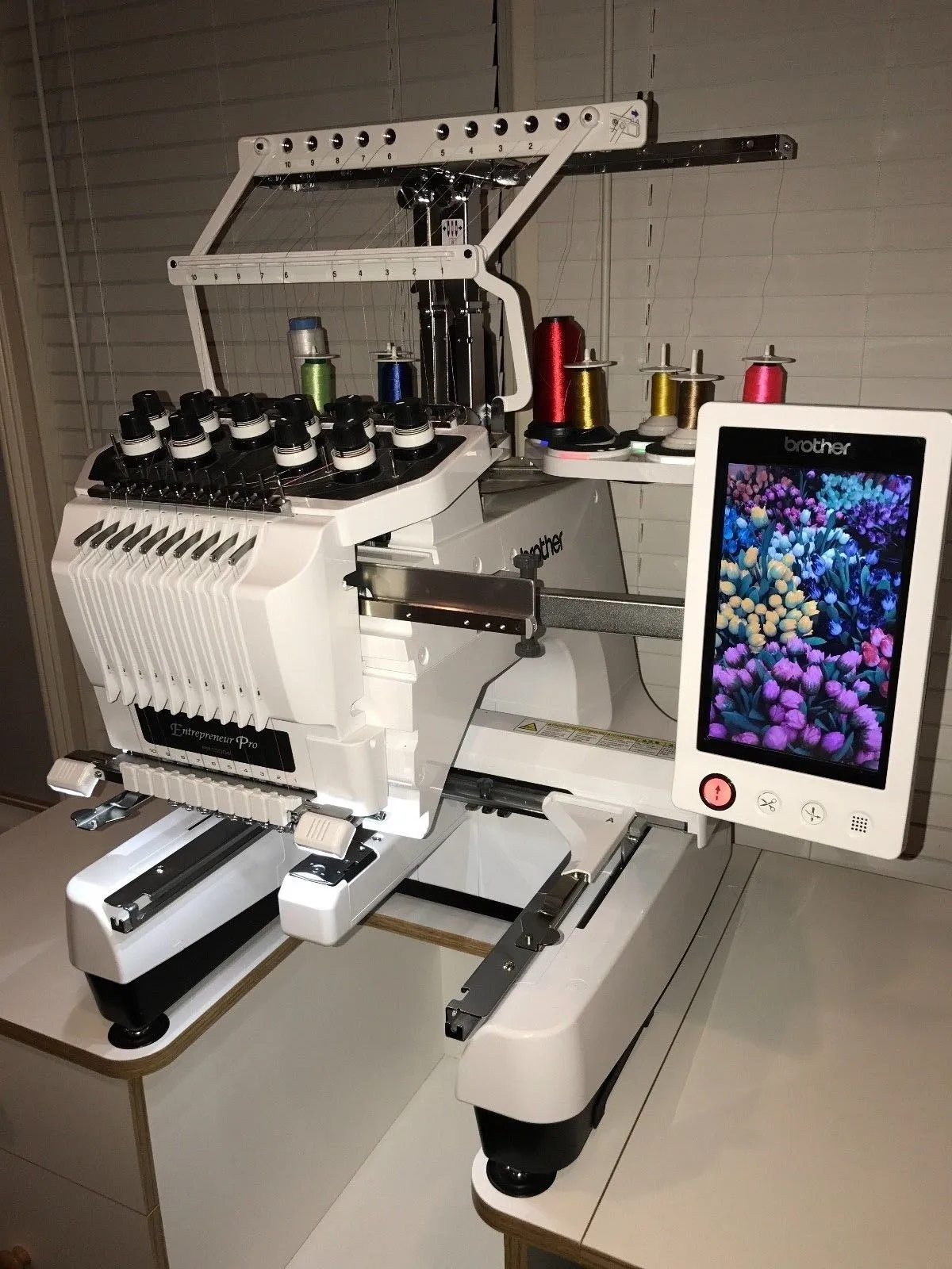 

Activities Brother PR1000e Entrepreneur 10 Needle Embroidery Machine