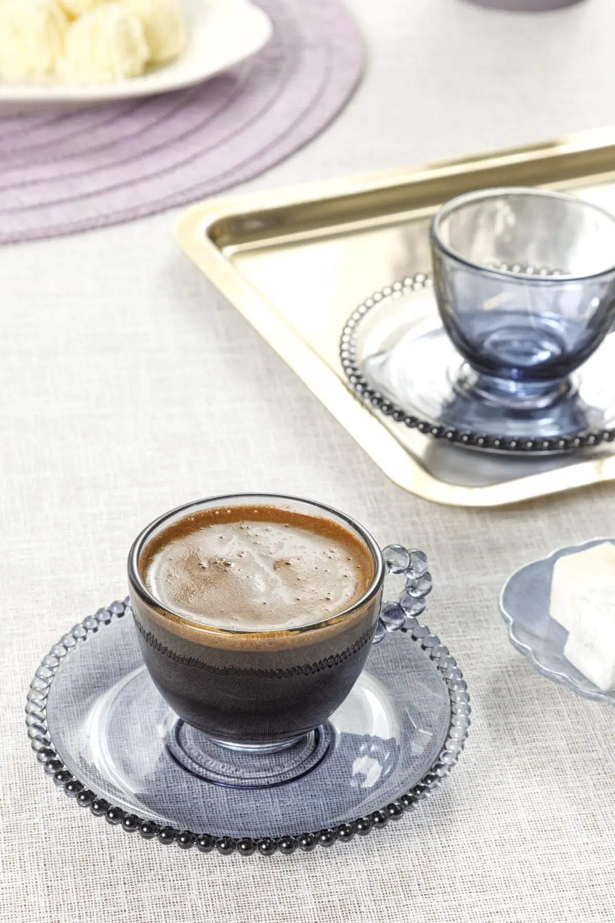 

Balloon Glass Set of 2 Coffee Cups 90 ml Dark Blue.Figure: Balloon Color: Blue Size: 90 ml Collection/Theme: Timeless