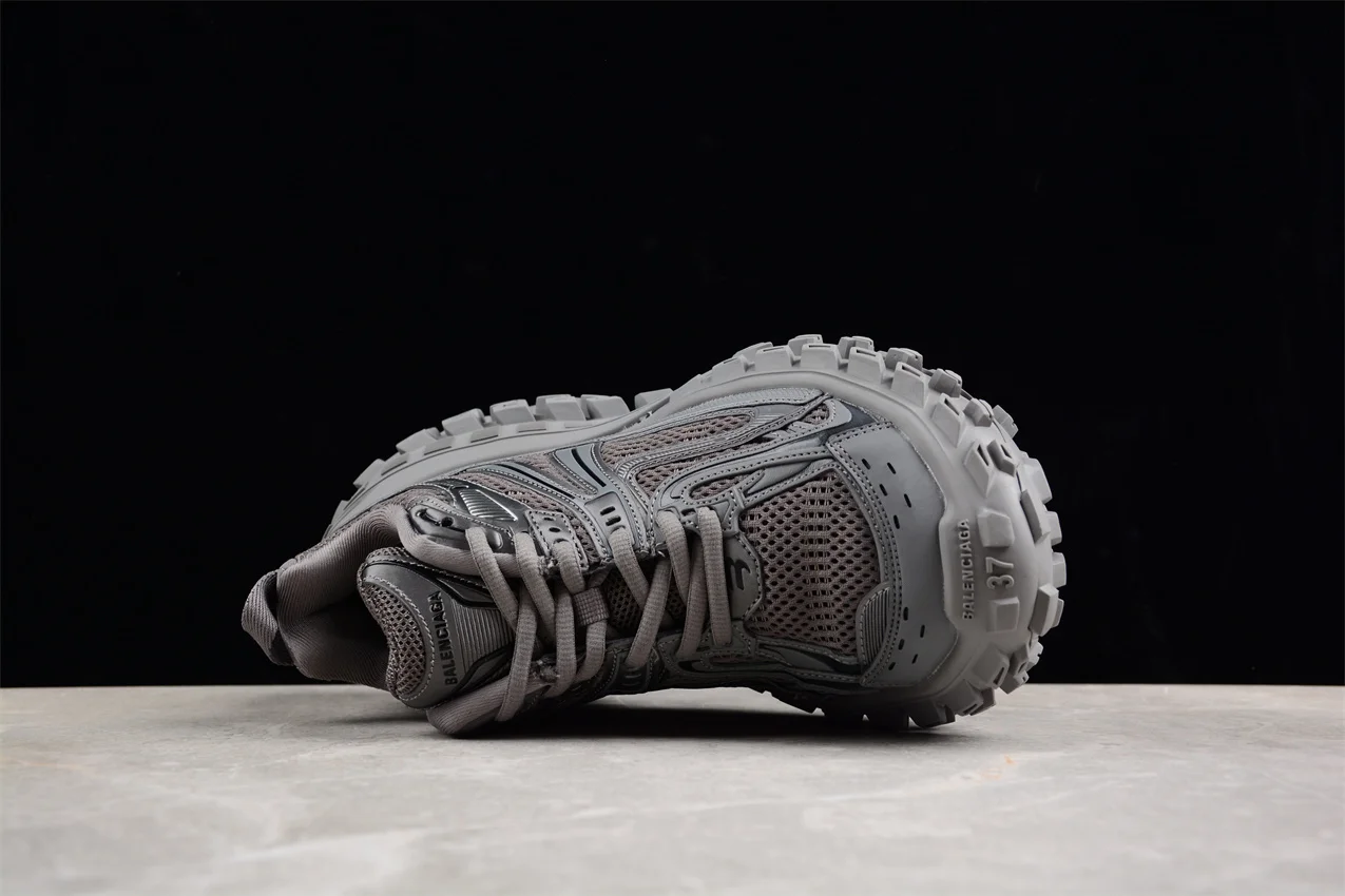 Кроссовки Defender W2RA63000