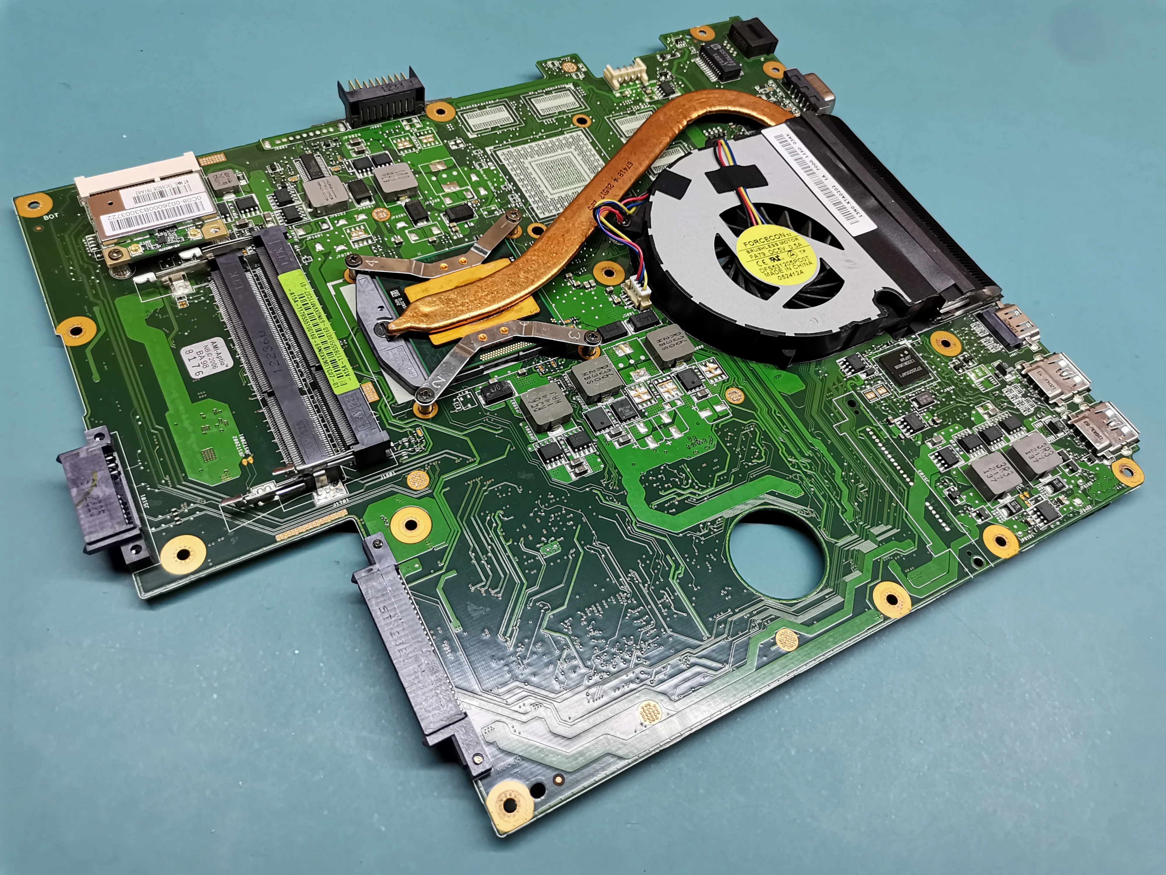 Ssd m2 днс. Ноутбук msi ms 1457. Dns 124039 плата. Днс материнская плата 1700. Интерфейсы pegatron b74y rev 2.