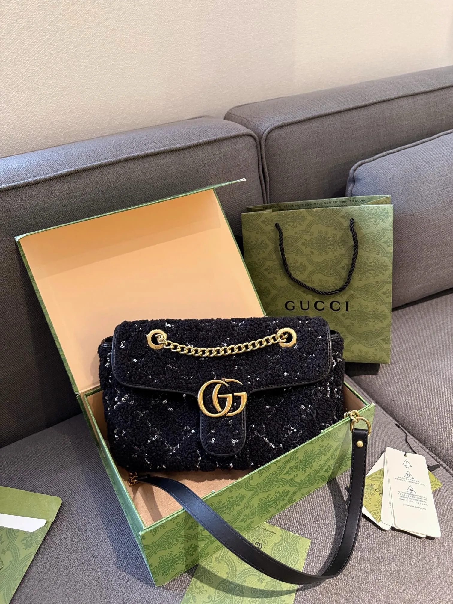 Сумка через плечо из овечьей шерсти черного цвета 27 см GG MARMONT МАЛЕНЬКАЯ СУМКА в