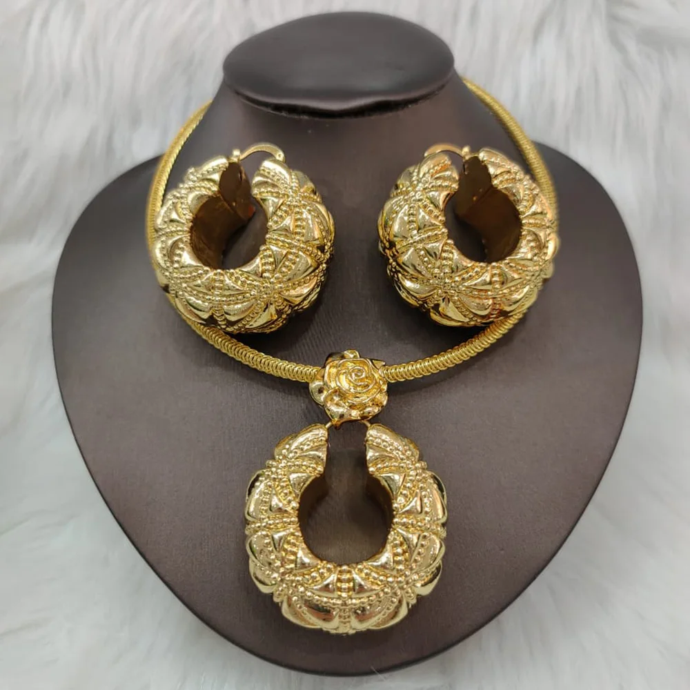 

Fashion Jewelry Sets Women Gold Plated Drop Earrings and Pendant Set African Dubai Necklace Jewelry Wedding Party Gift