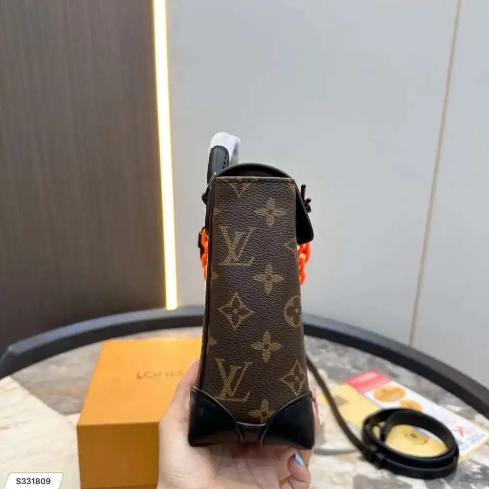точная копия 1:1 Кожаная Сумка LV Из Микрофибры 14см*16см
