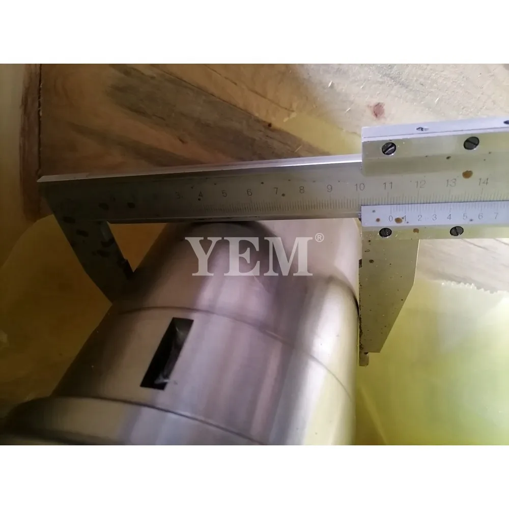 Рисунок 5 - Запчасти для двигателя экскаватора