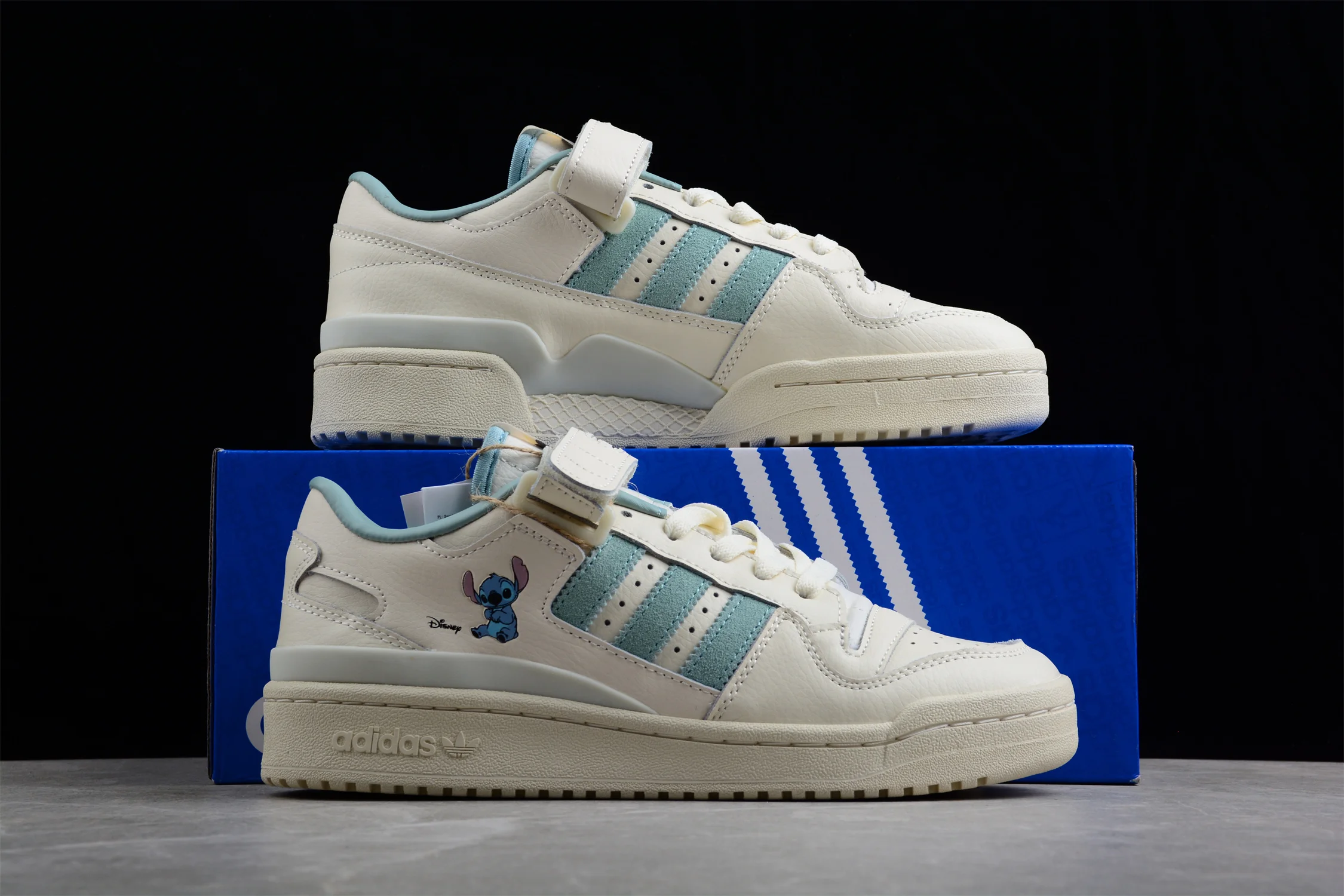 точная копия 1:1 КроссовКи Adidas Disney X AdidAs Forum Low &quotStitch" Спортивная Обувь Активного