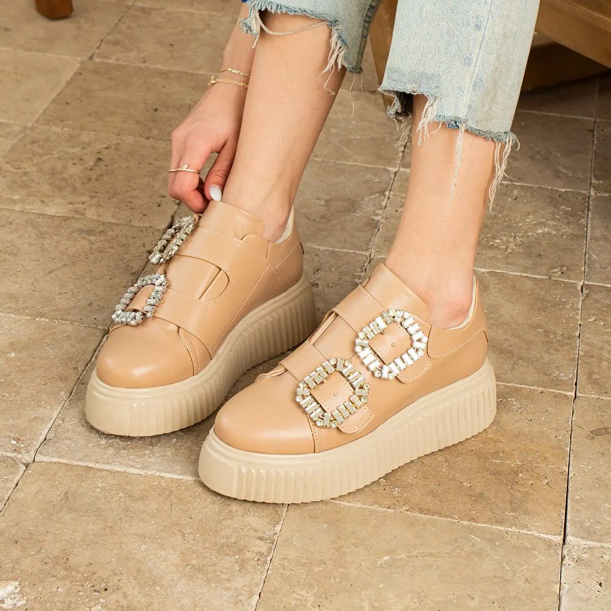 Crystal Rhinestone Square Buckle Loafer Women Shoes Round Toe Thick Bottom Flat Leisure Shoe Designer Shoes Fashion Dress Shoes