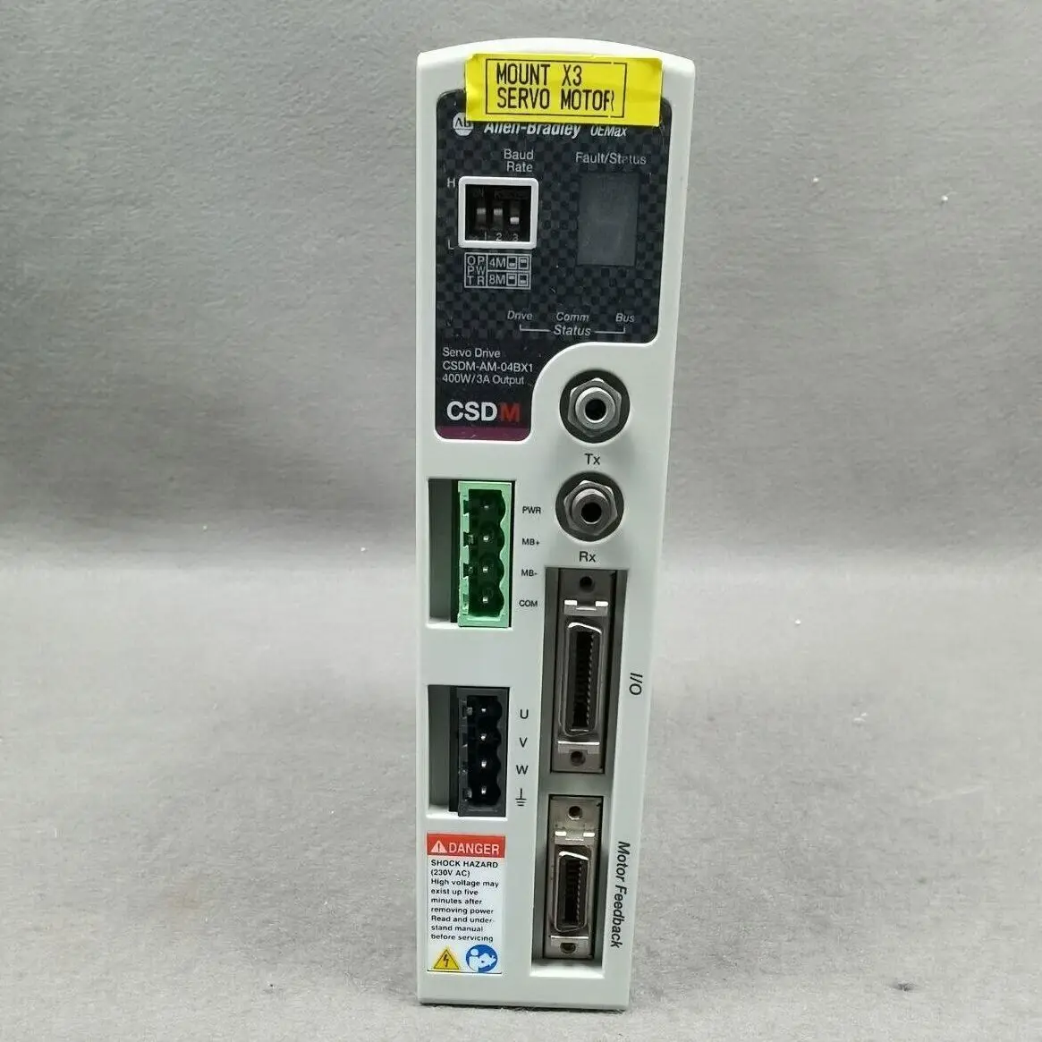 

Бывший в употреблении CSDM-AM-04BX1 CSDMAM04BX1 сервопривод