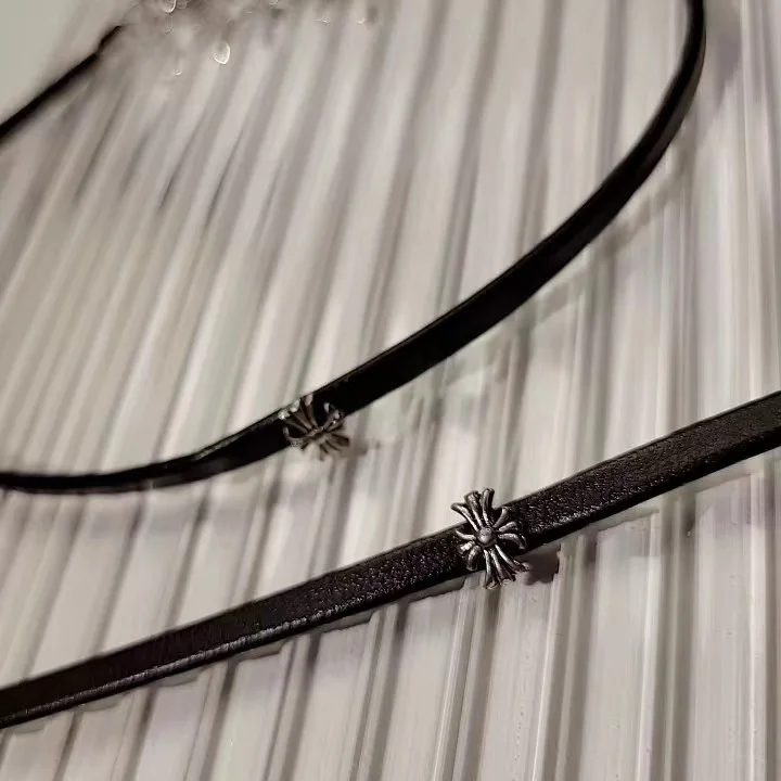 

CH exquisite small cross fashion personality simple thin necklace PU necklace