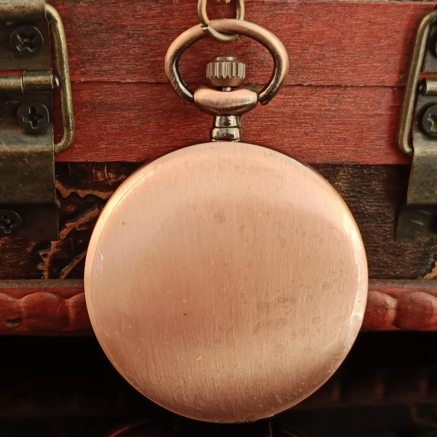 Рисунок 3 - Винтажные красно-коричневые кварцевые