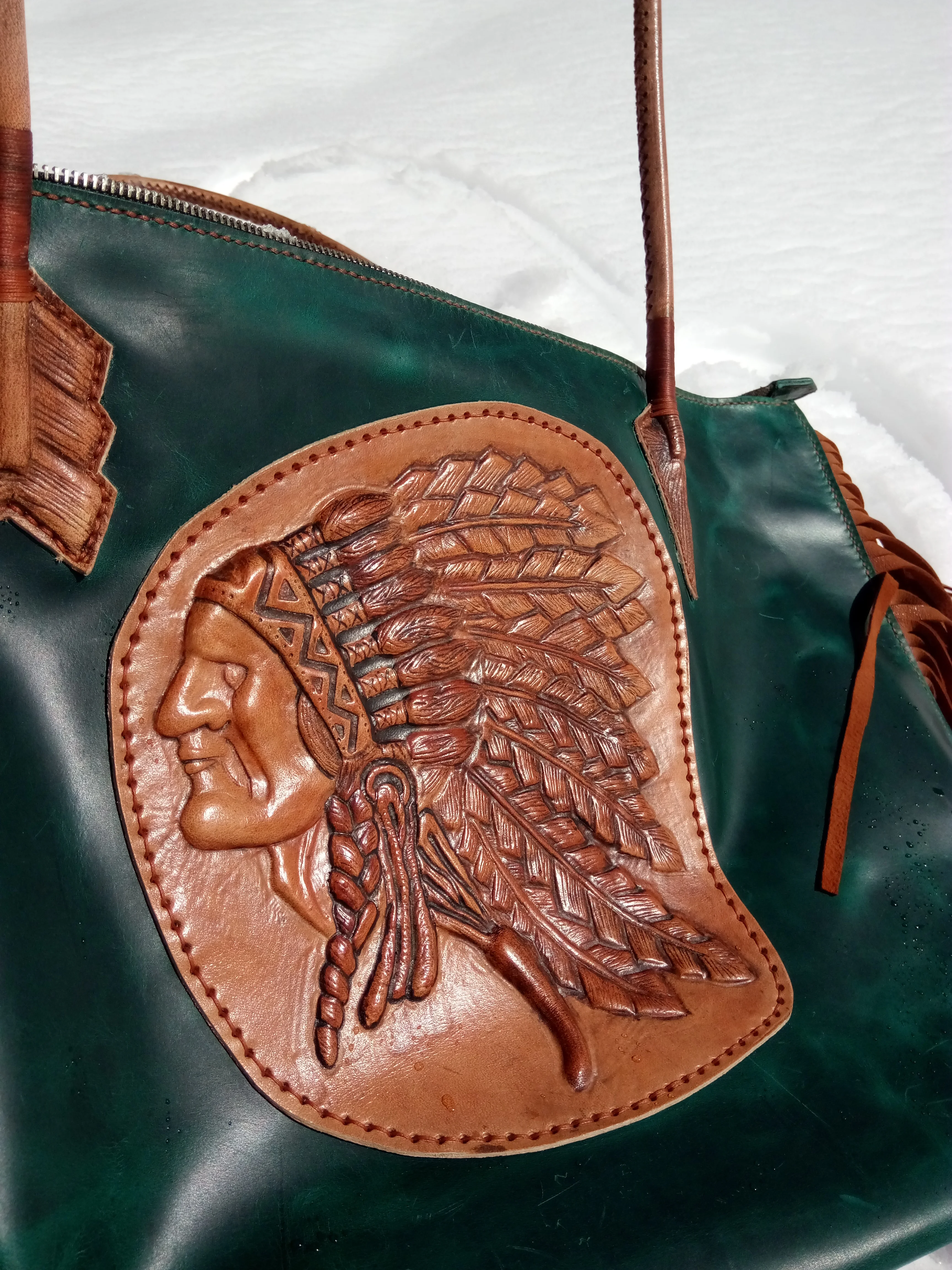 Рисунок 4 - Дизайнерская сумка-тоут из натуральной кожи