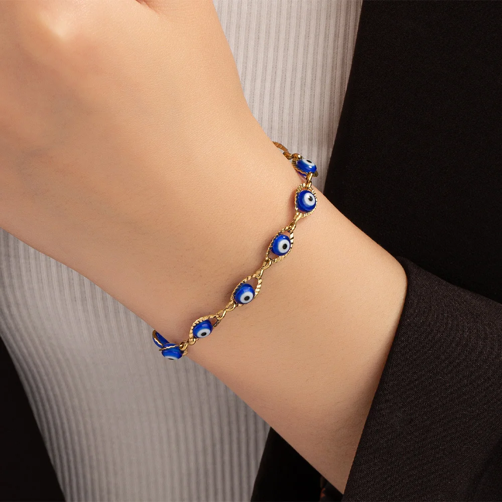 Мужской и женский браслет с бусинами сглаза |