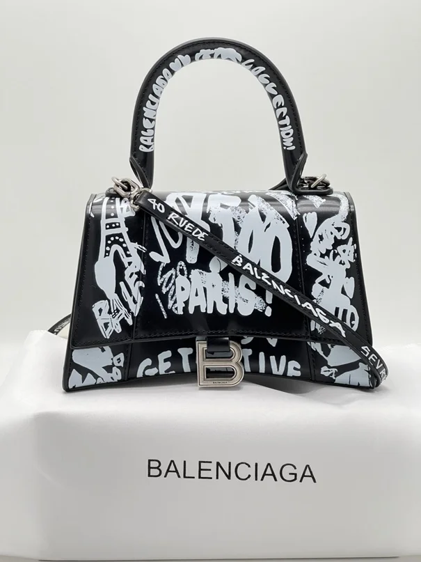 Сумка через плечо из натуральной кожи |