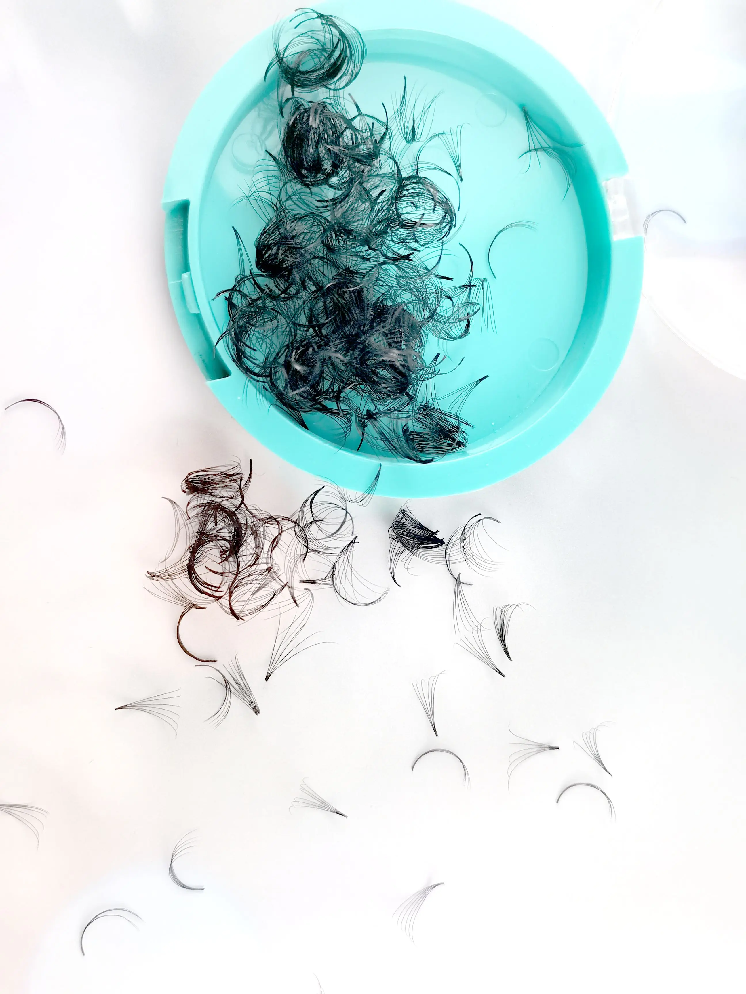 

600/1000 Fans Mix length Thin Pointy Base Premade Fans Loose Fans 3D/14D Volume Lash Sharp Narrow Stem Cluster Eyelash Extension