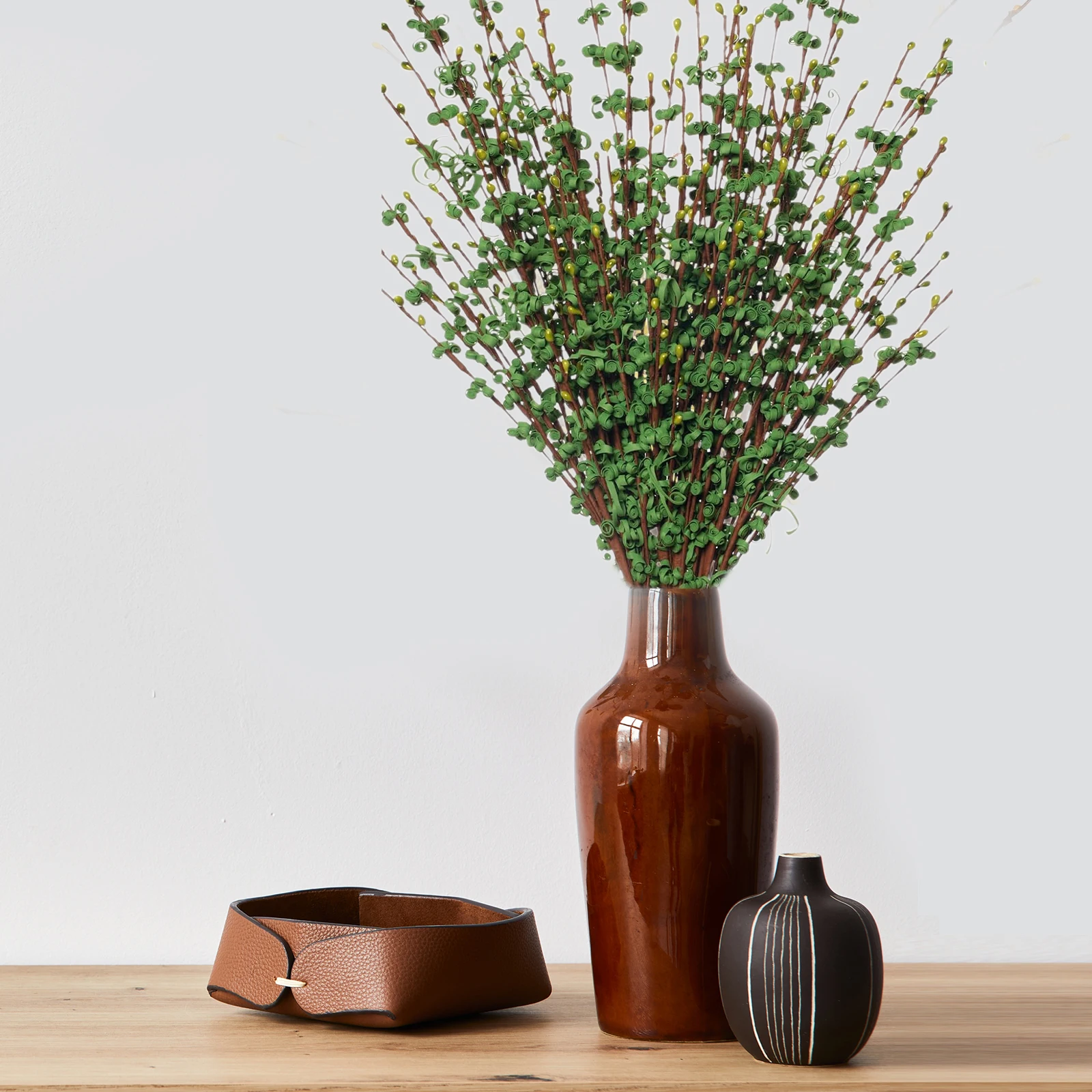 Декоративный рулет из пенопласта С искусственными цветами жасмина 12 веток |