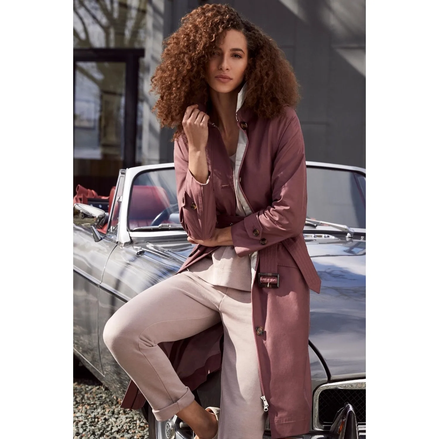 Рисунок 2 - Barbour Водонепроницаемый плащ