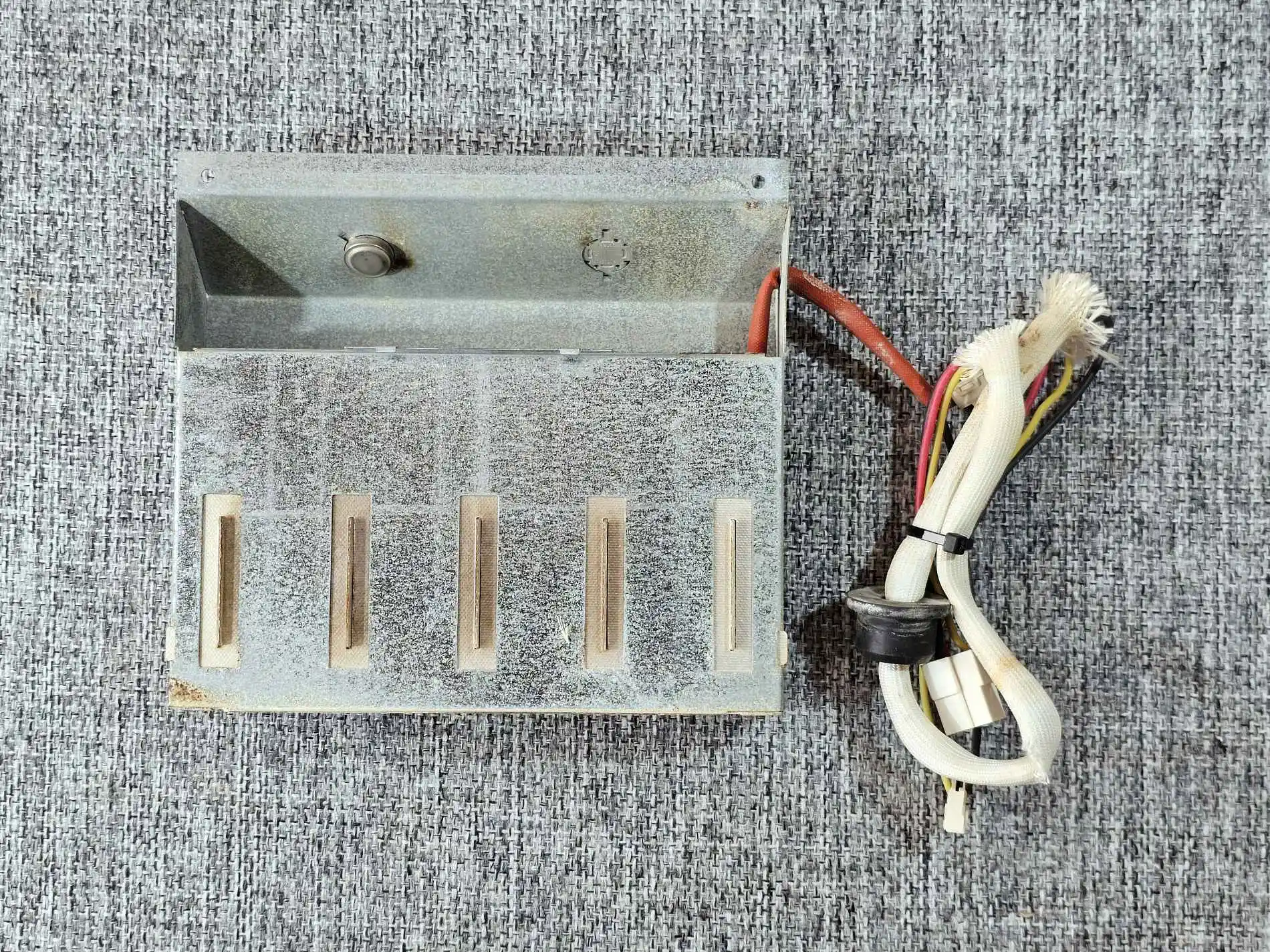 Тэн сушильной машины Candy 41042963 Б/У