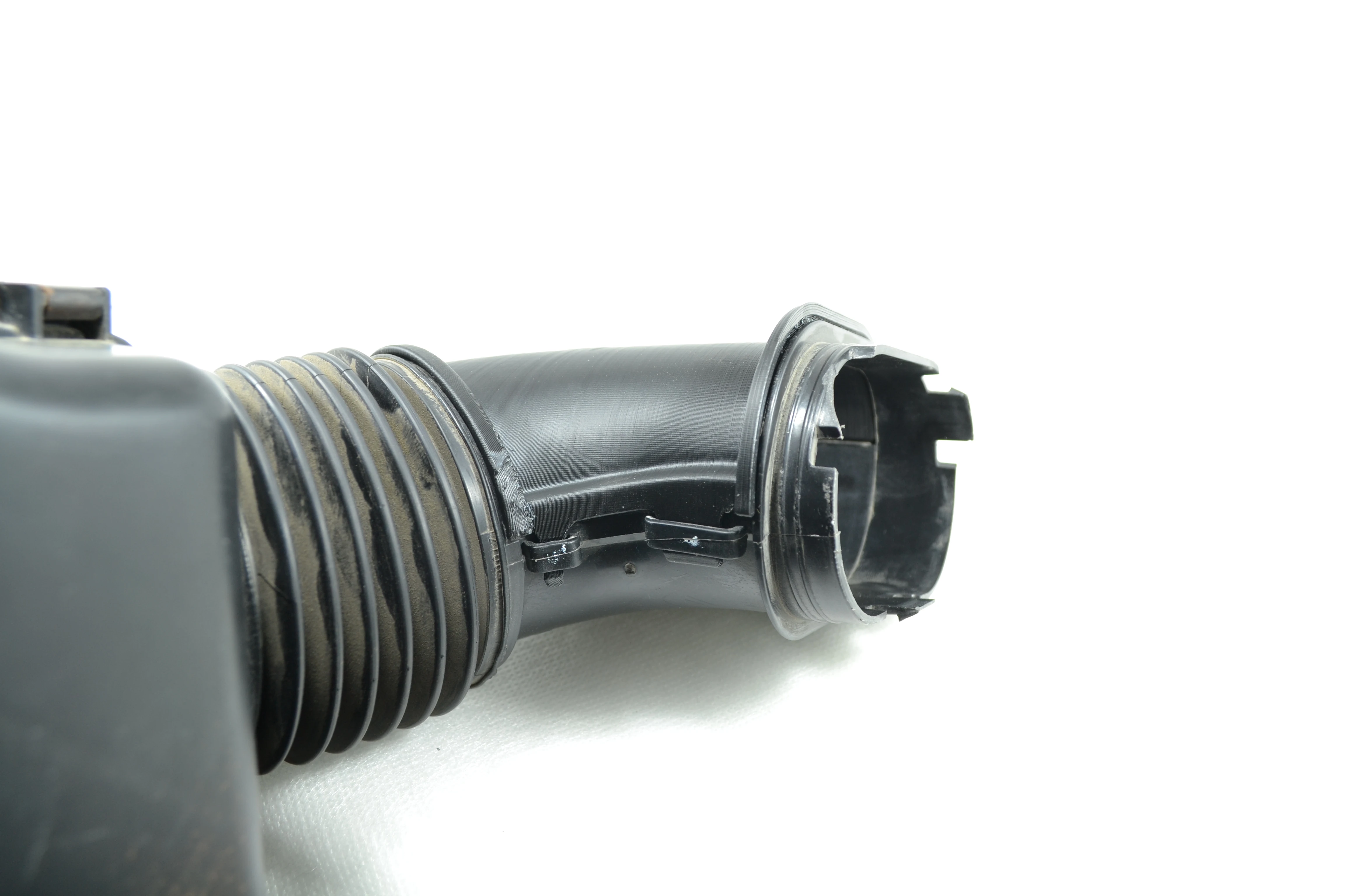 крышка патрубка резонатора vesta 2180-1109322. крышка масляной горловины камаз 5320. крышка патрубка. 2180-1109322. крышка патрубка.