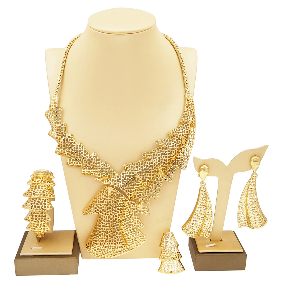 Fashion Woman Jewelry Set Dubai Gold Plated Personality Necklace Hollow Layer Design Suitable For Daily Wear Banquet Gifts SYHOL