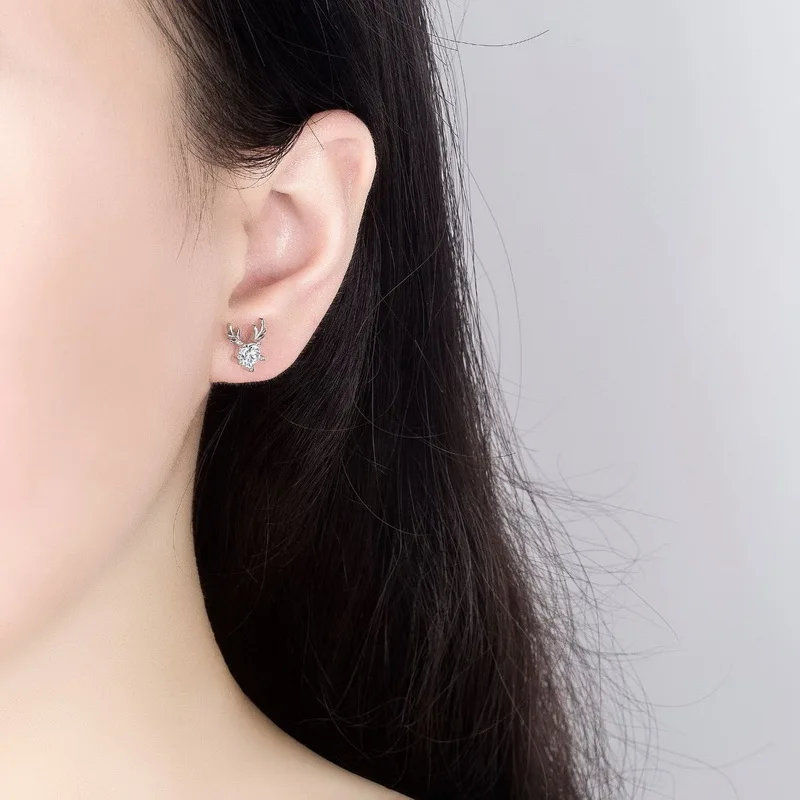 Симпатичные циркониевые рождественские серьги-гвоздики с оленем для женщин и