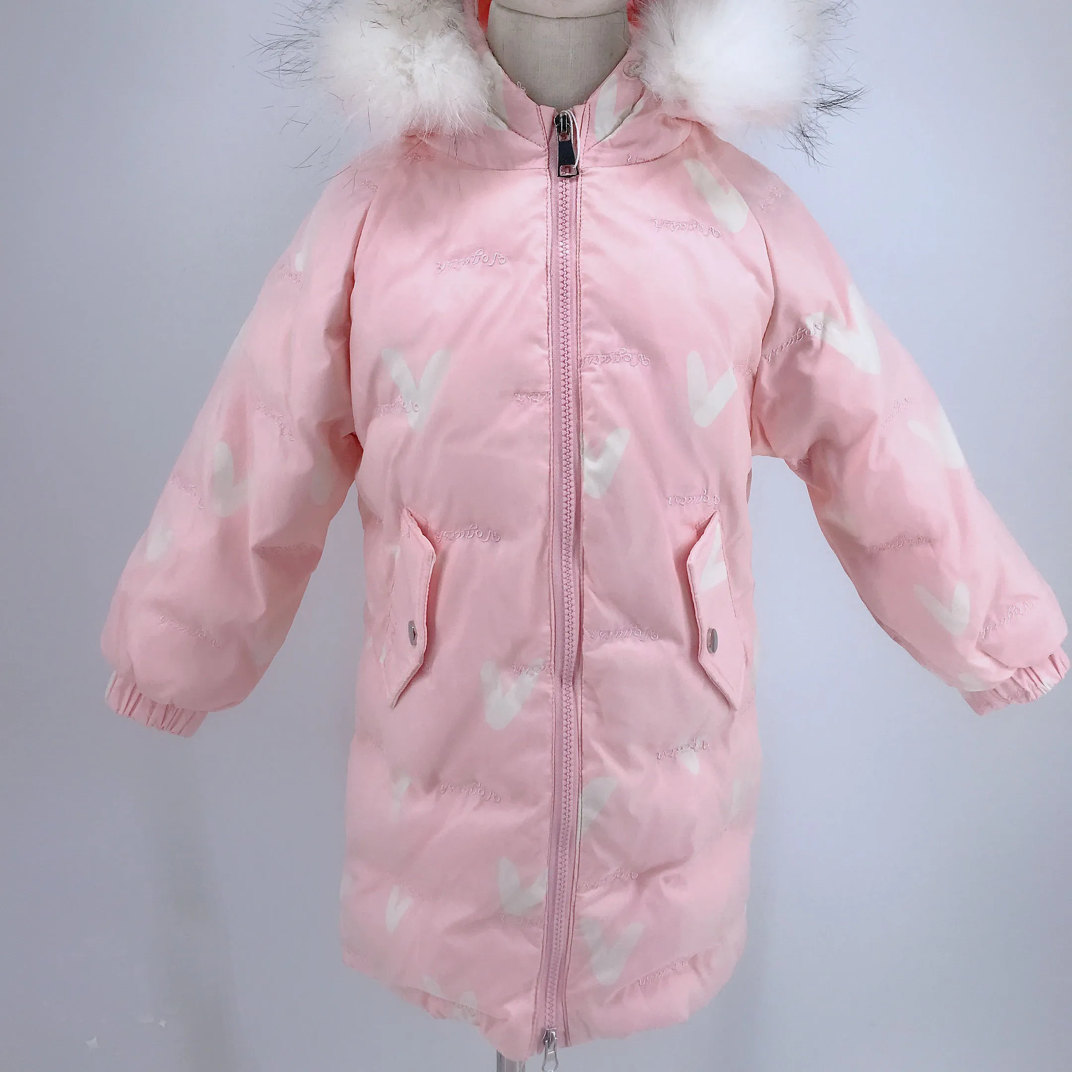 Детский Зимний пуховик с меховым воротником розового цвета |