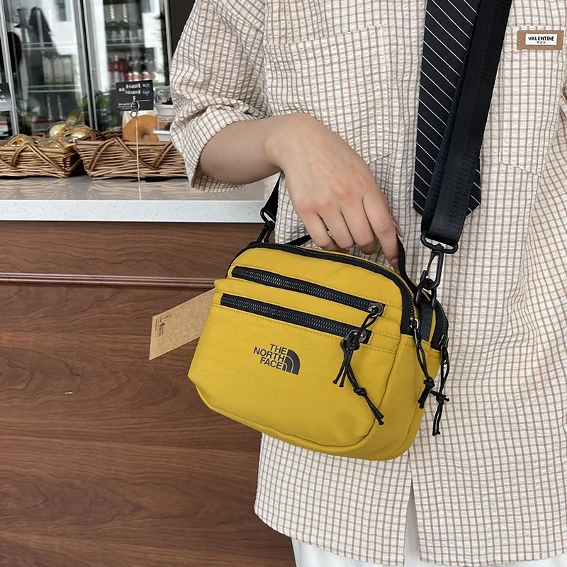 Размер спортивной сумки In Style North Face для мужчин и женщин: 20cm 18cm 9cm