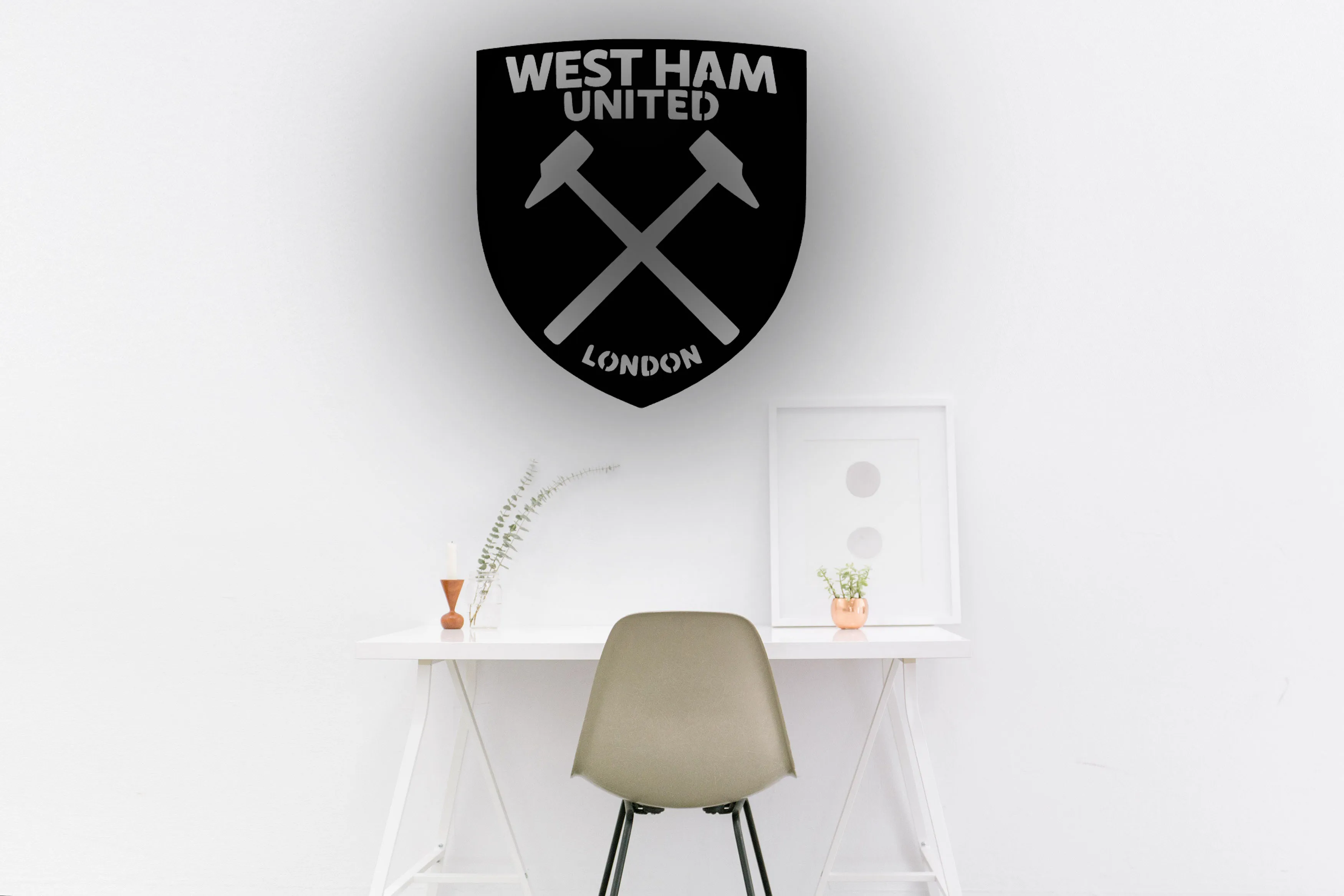 

West Ham United Logo Metal Wall Art Decor Picture Decoration Wall Decor Table Hanging Football Team Fans Present Gift