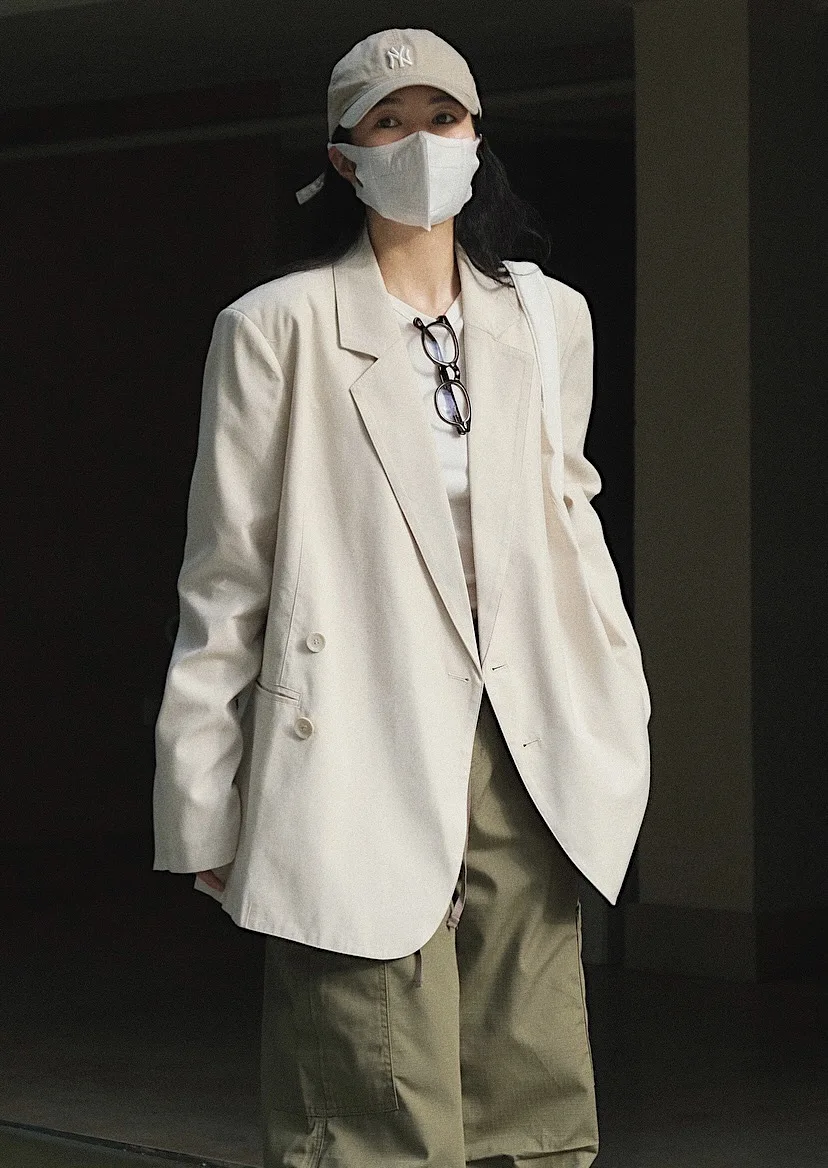 fall woman costume jacket
