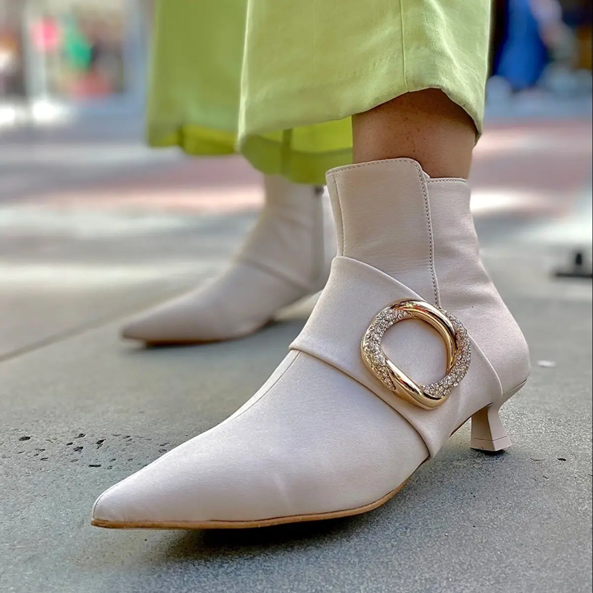 Pointy thin heel women's Boots New Martin boots Sexy Ladies Zip V Shape Booties Elegant Party Dress Ladies 2022 Modern Boots