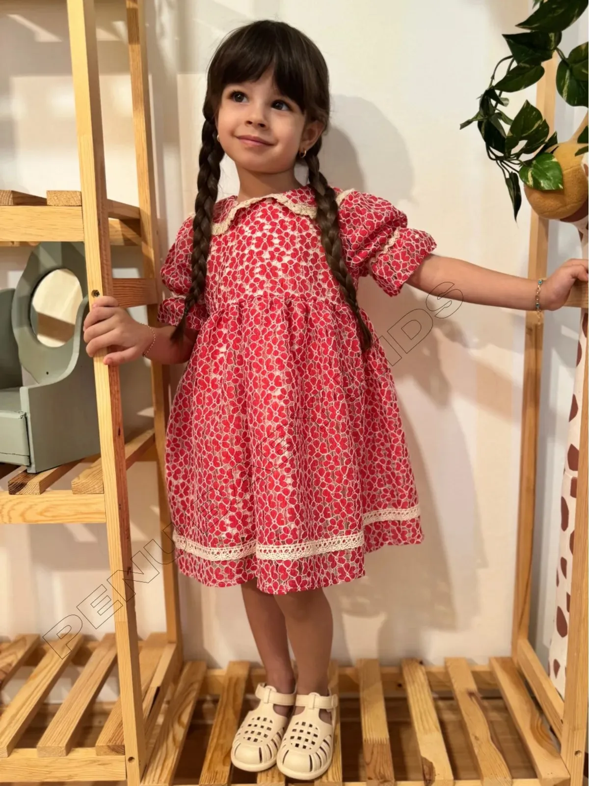 KIRMIZI İİİ İ İİ