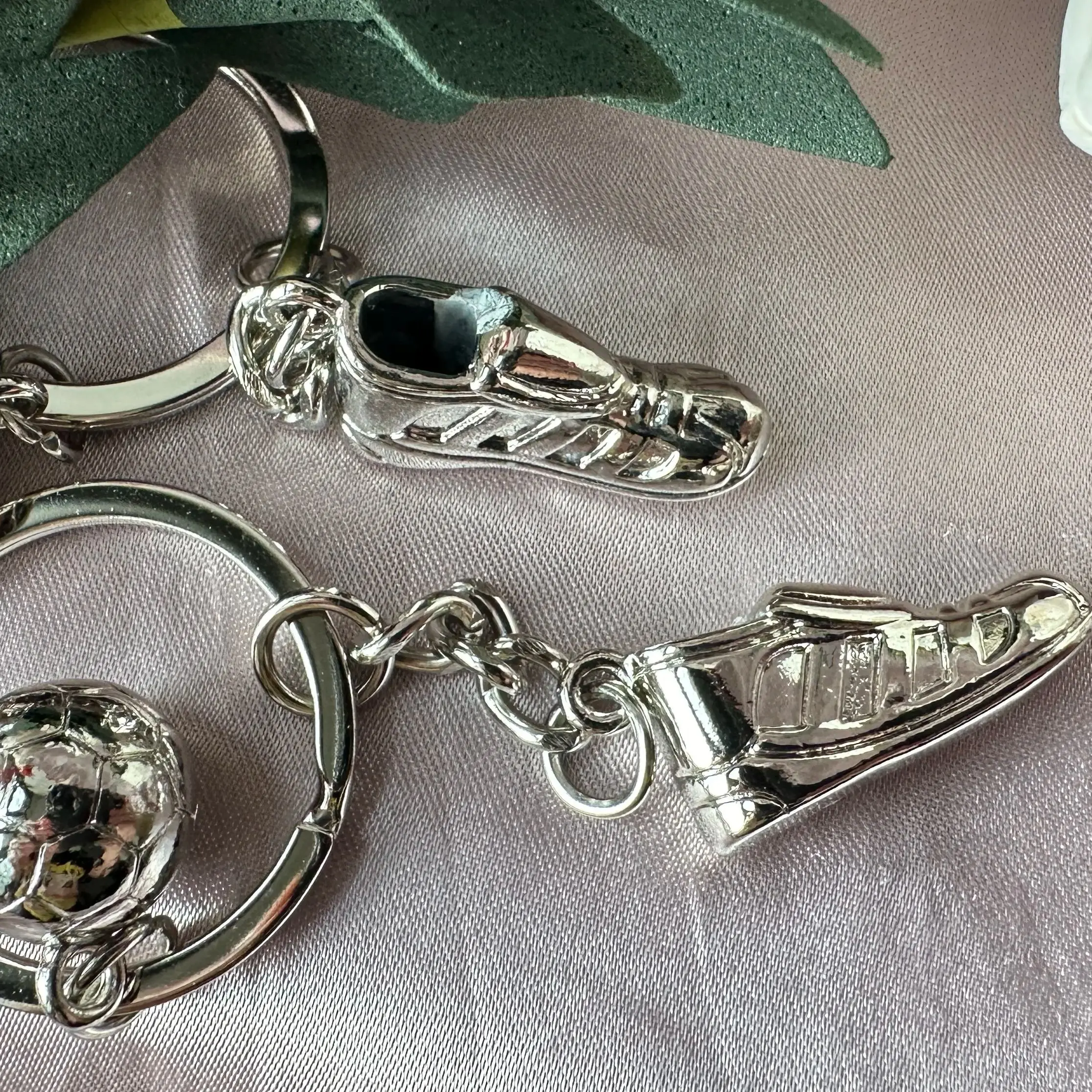 

Брелок для ключей KKAYLEE, дерево, серебряный