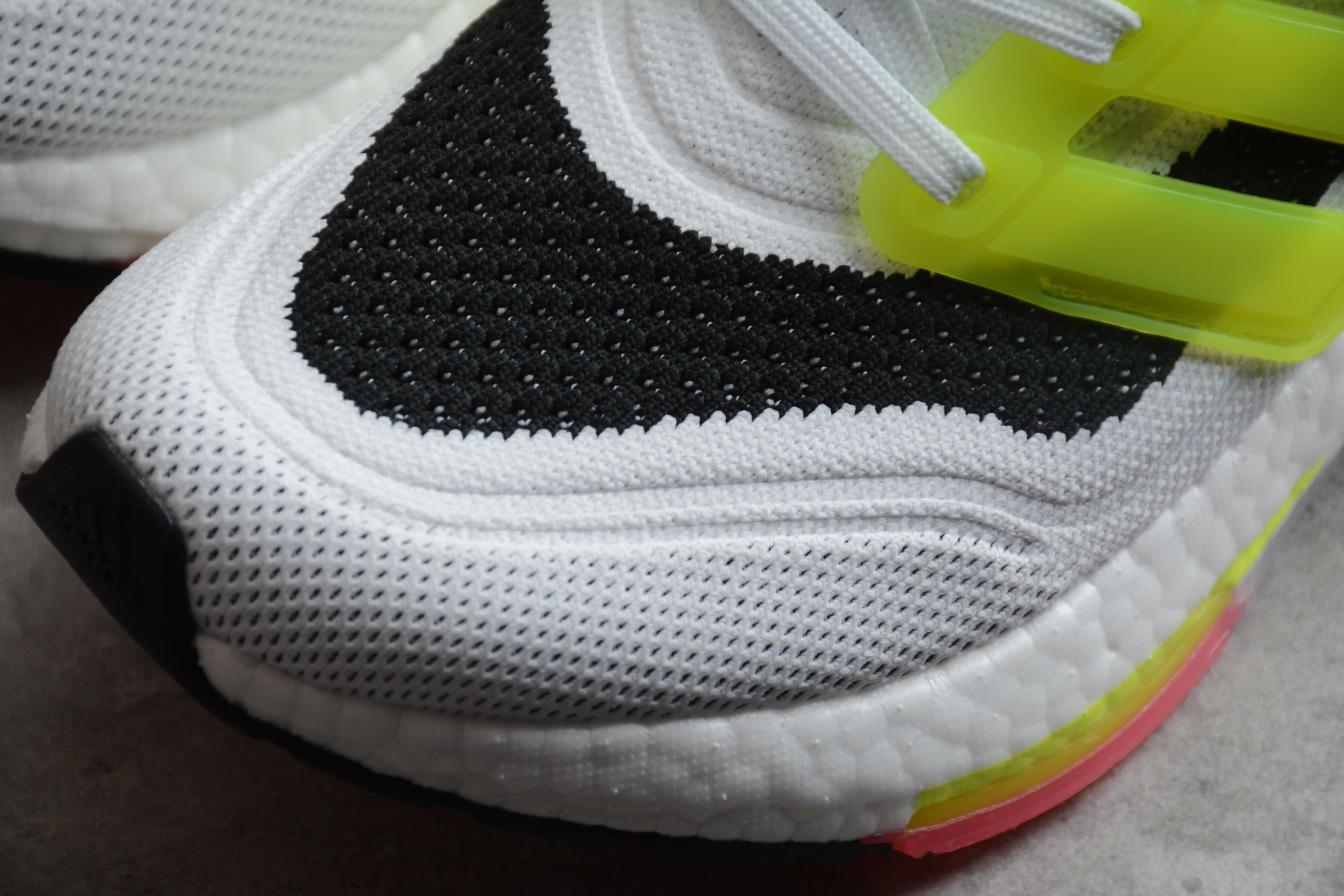 кроссовки Adidas Ultra Boost 21 UB21 FY0366 Спортивная обувь для активного отдыха Одинаковый