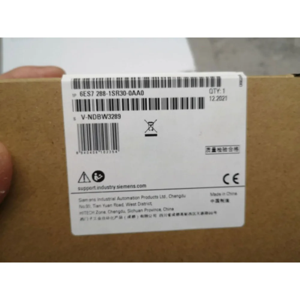 6ES7288-1SR30- 0AA0 1 шт. Новый оригинальный Siemens 6ES7 288-1SR30-0AA0 Быстрая доставка |