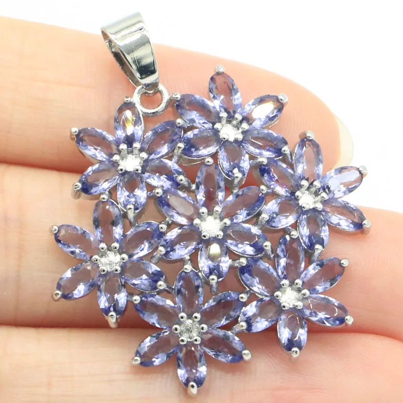 

39x33mm Delicate Fine Cut Dazzling Flowers 5.4g New Stone Iolite Women Dating 925 Silver Pendant Eye Catching