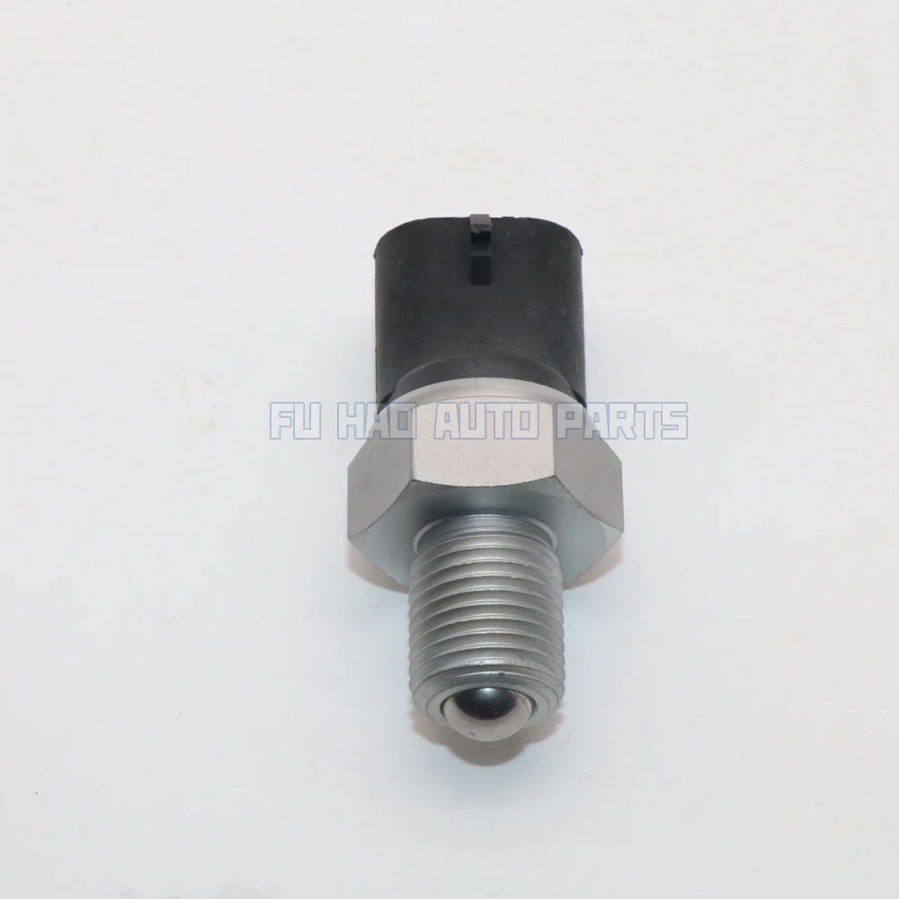 Подлинный нейтральный предохранитель для John Deere MIA881067 881067 |