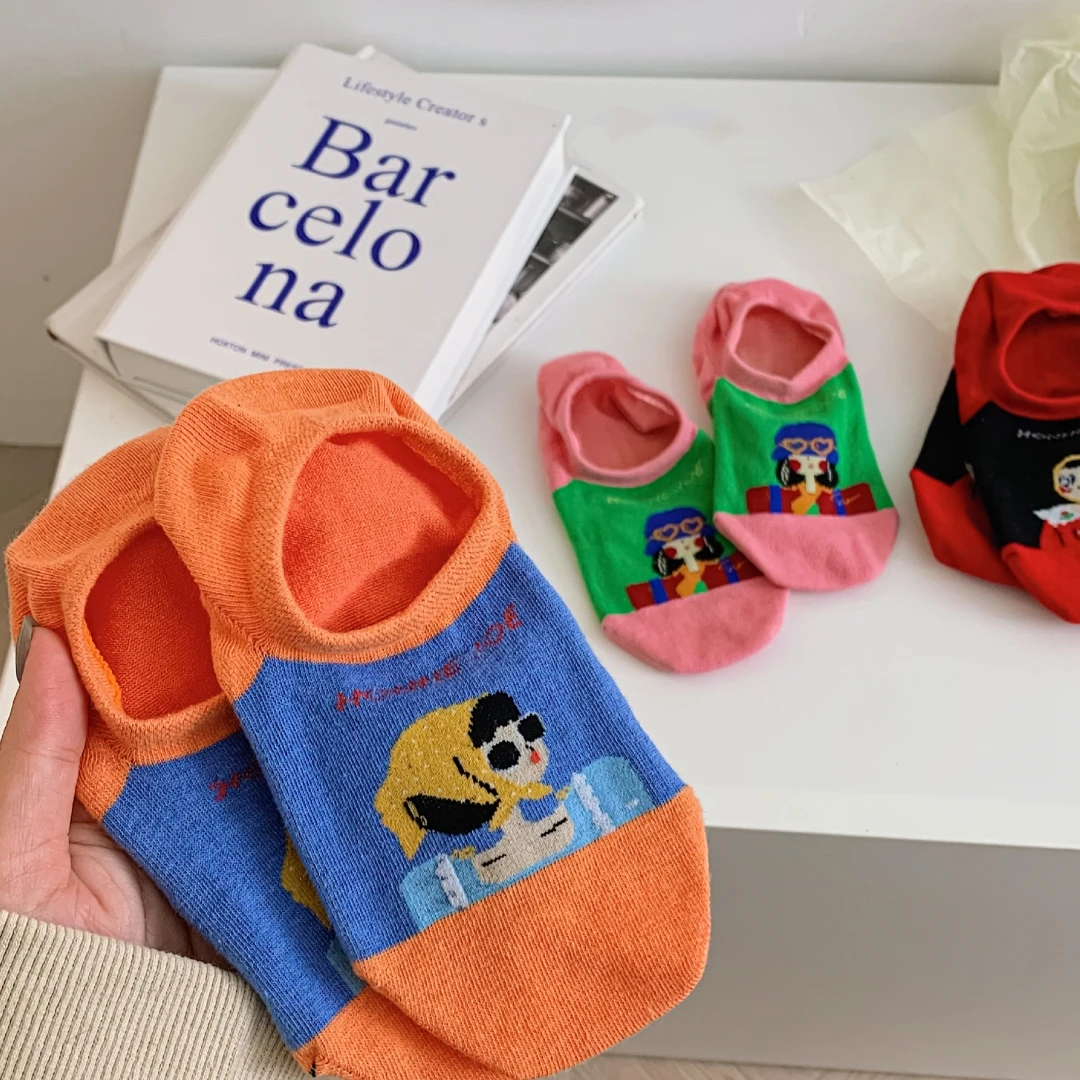 LISCN 2023 Creative Multicolor Graffiti Girls Low Ankle Socks Cotton Boat Socks For Women Girls Trendy Accessories