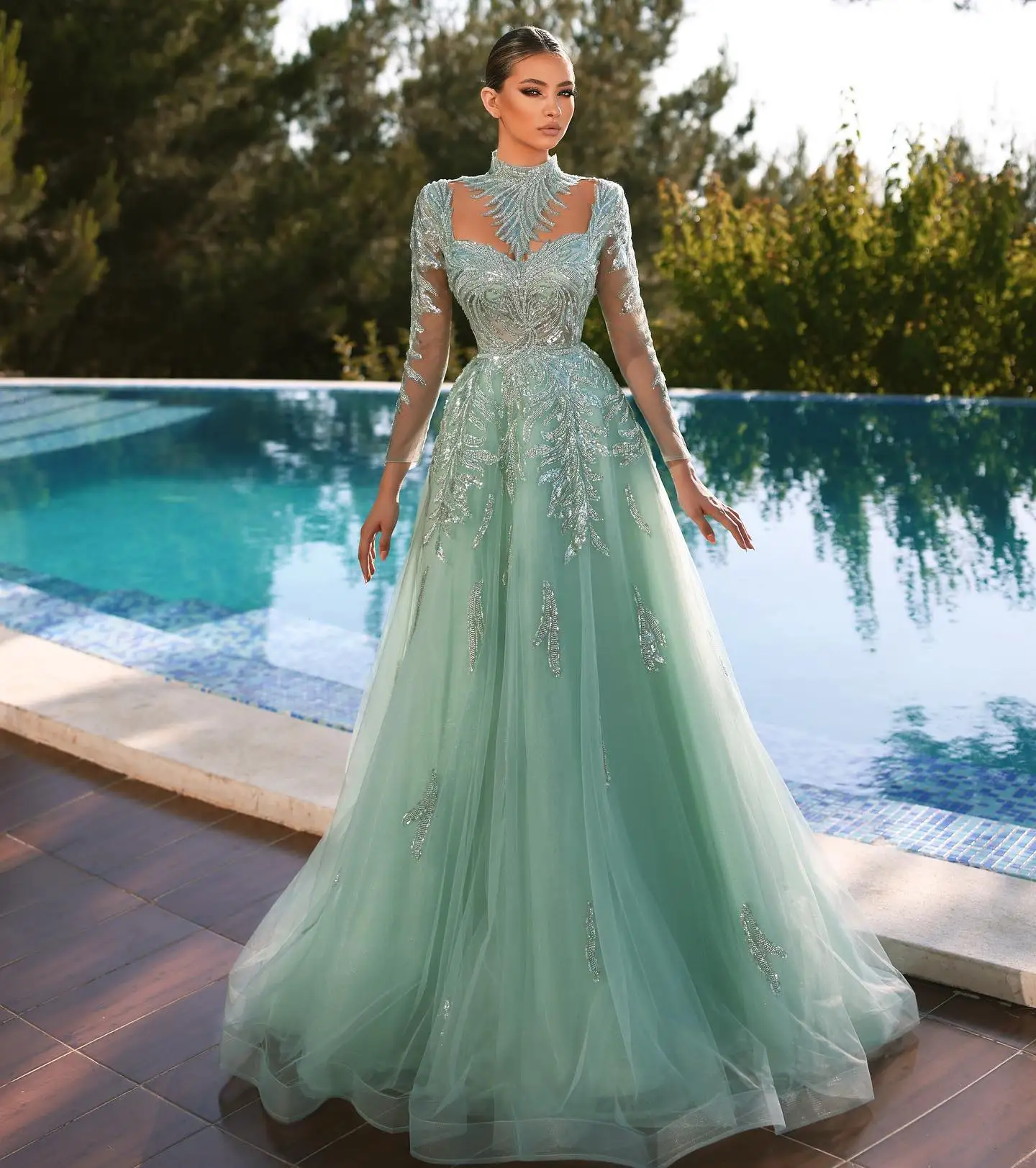 

High Neck A Line Prom Dress Long Sleeve Arabic Beaded Sequined Formal Evening Gowns Sweep Train Tulle Party Dresses