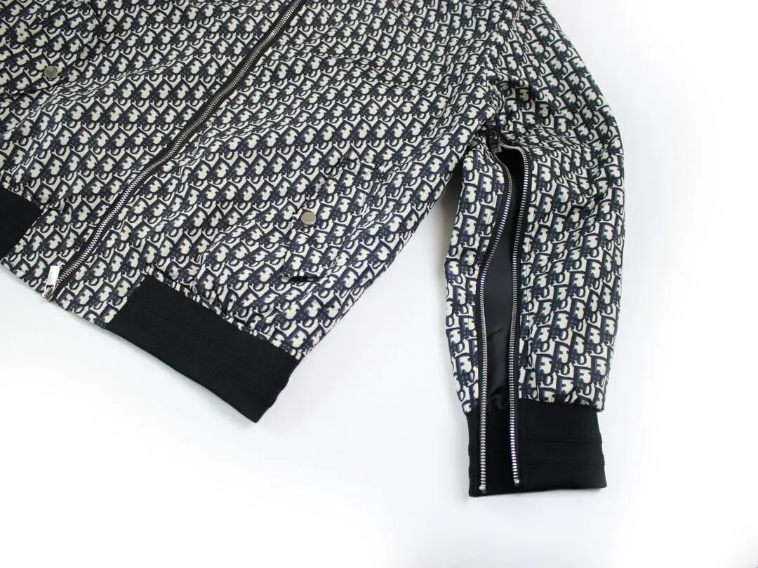 Спортивная ветрозащитная куртка легкая воздухопроницаемая многофункциональная