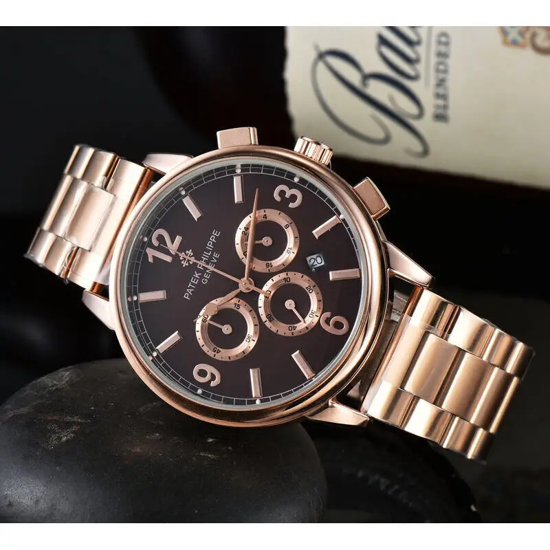 В стиле Patek Philippe можно вращать мужские часы с тремя глазами которые соответствуют