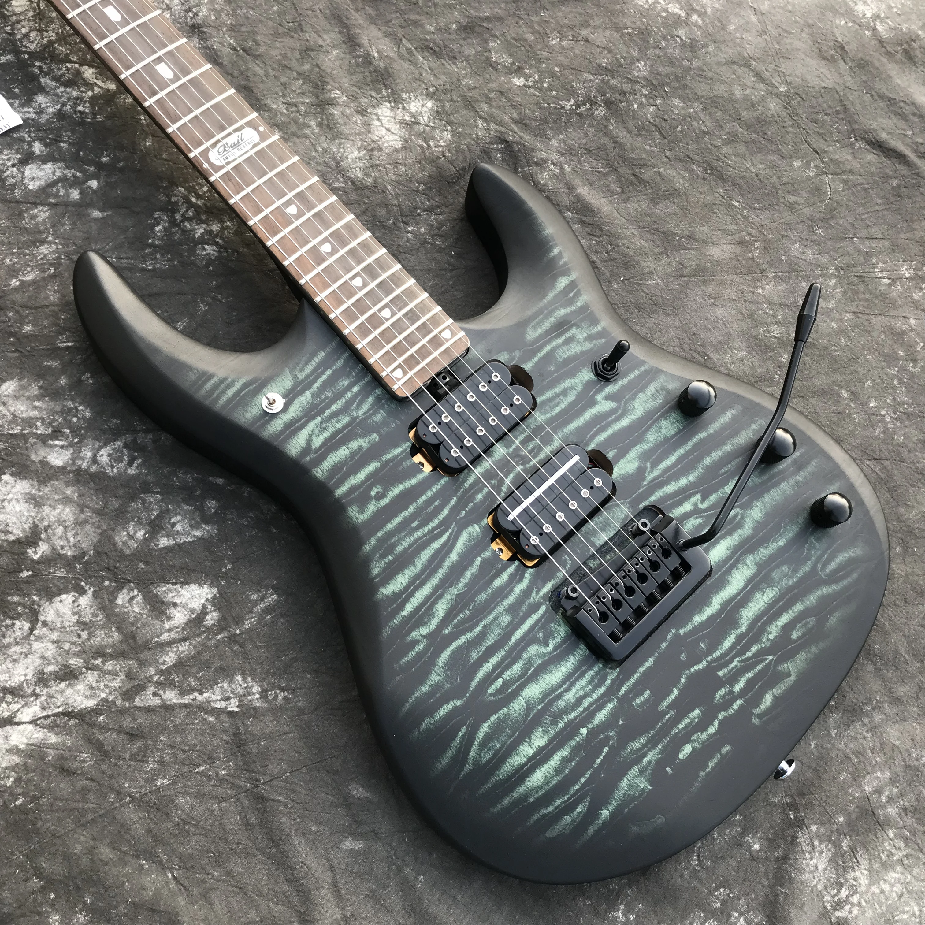 Музыкант человек JPX Эрни Болл Джон педроло пламя кленовый топ электрическая