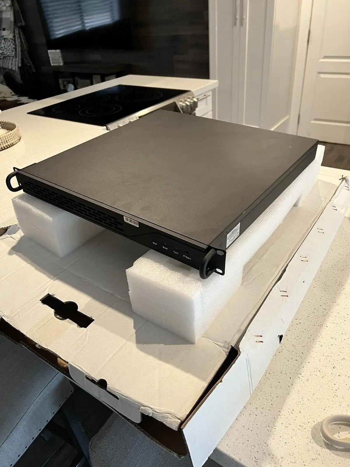 

G1...бесплатная доставка, Jasminer 520Mh/S- X4-1U 240 Вт самый эффективный эфириум ETH и т. д. крипто-Майнер