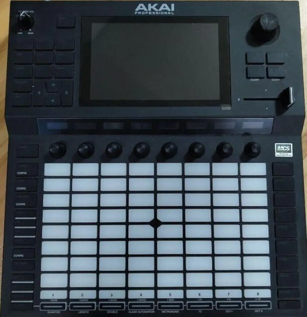 

AKAI Force Standalone Music Production / DJ Performance System
