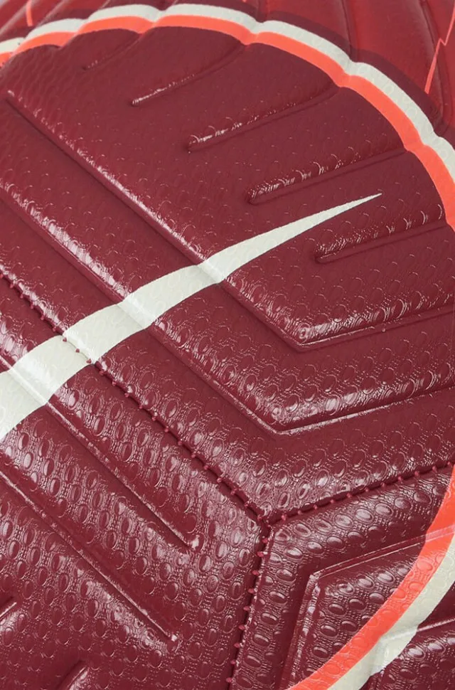 Мяч ФК Ливерпуль Nike Strike |