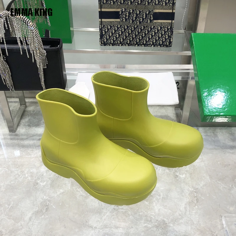 

2022 New Luxury Women Rain Boots Rubber Ladies Walking Waterproof Ankle Rain boots Casual Thick Bottom Short Boot
