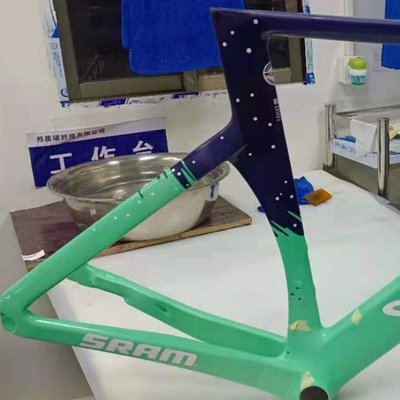 

Color fiber carbon fiber bike frame disc brake 700c carbon fiber road bike frameset BB86 Di2/mechanical