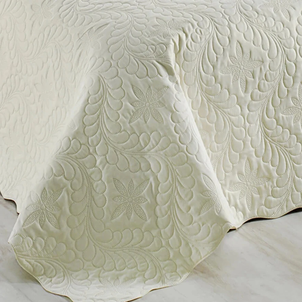 Стеганое покрывало из микрофибры стирающееся и отшлифованное | Дом сад